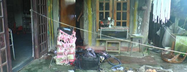 කහතුඩුව නිවසේ ගින්නෙන් තුවාල ලැබූ මව, පියා මරුට 