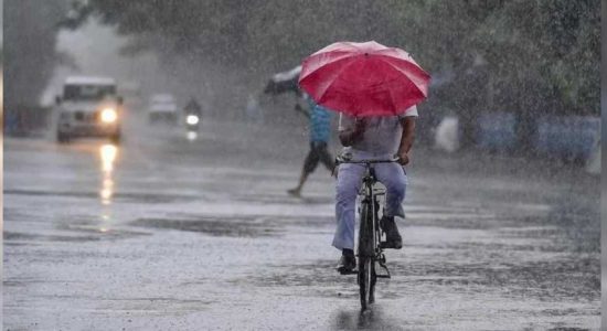 ප්‍රදේශ කිහිපයකට ධාරාණිපාත වැසි..