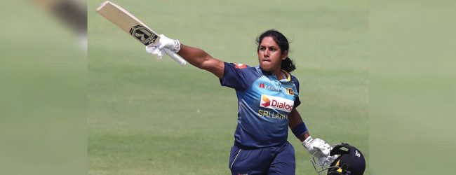 චමරි අතපත්තුගෙන් විශිෂ්ට ශතකයක්