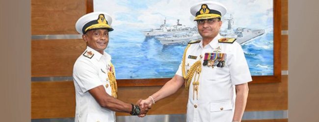 නාවික හමුදාවේ නව මාණ්ඩලික ප්‍රධානියා පත් කෙරේ 