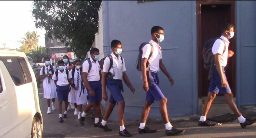 පළමු පාසල් වාරයේ දෙවන අදියර හෙටින් (07) අවසන්
