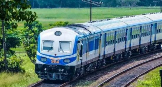 දුම්රිය සේවකයින් 7,000 කගේ හිඟයක්..