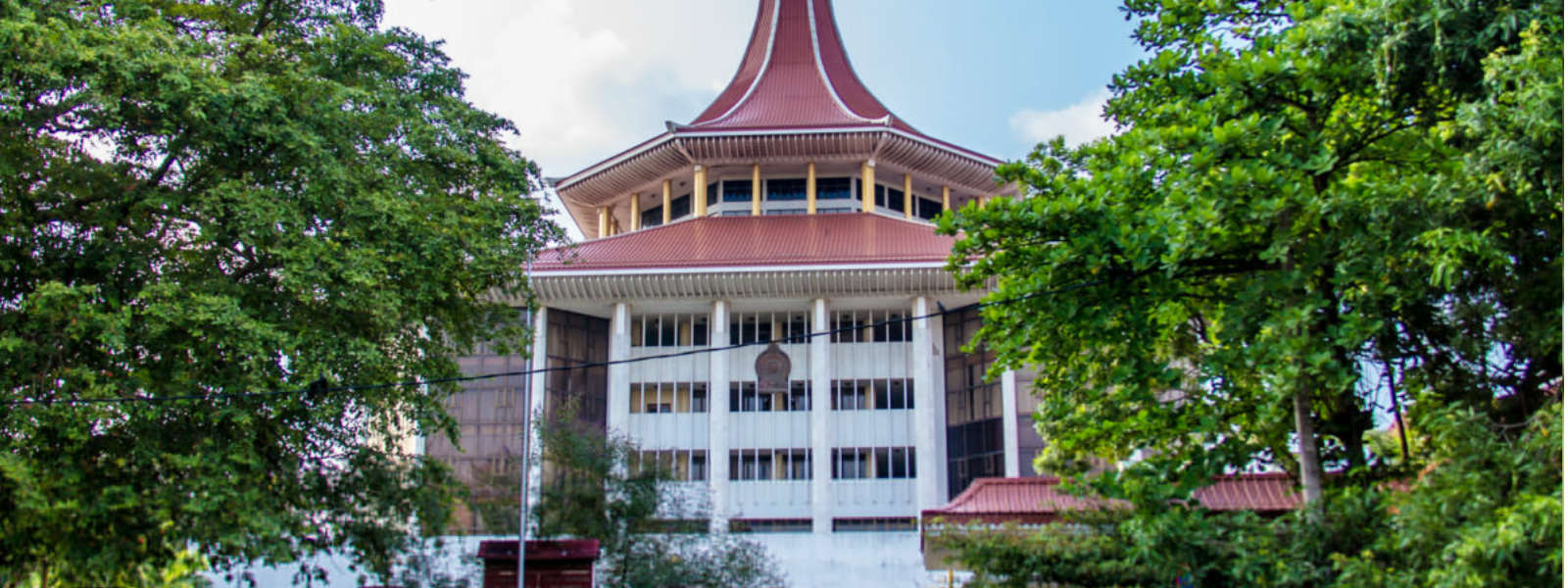 22 ව්‍යවස්ථා කෙටුම්පත:ශ්‍රේෂ්ඨාධිකරණ තීරණය