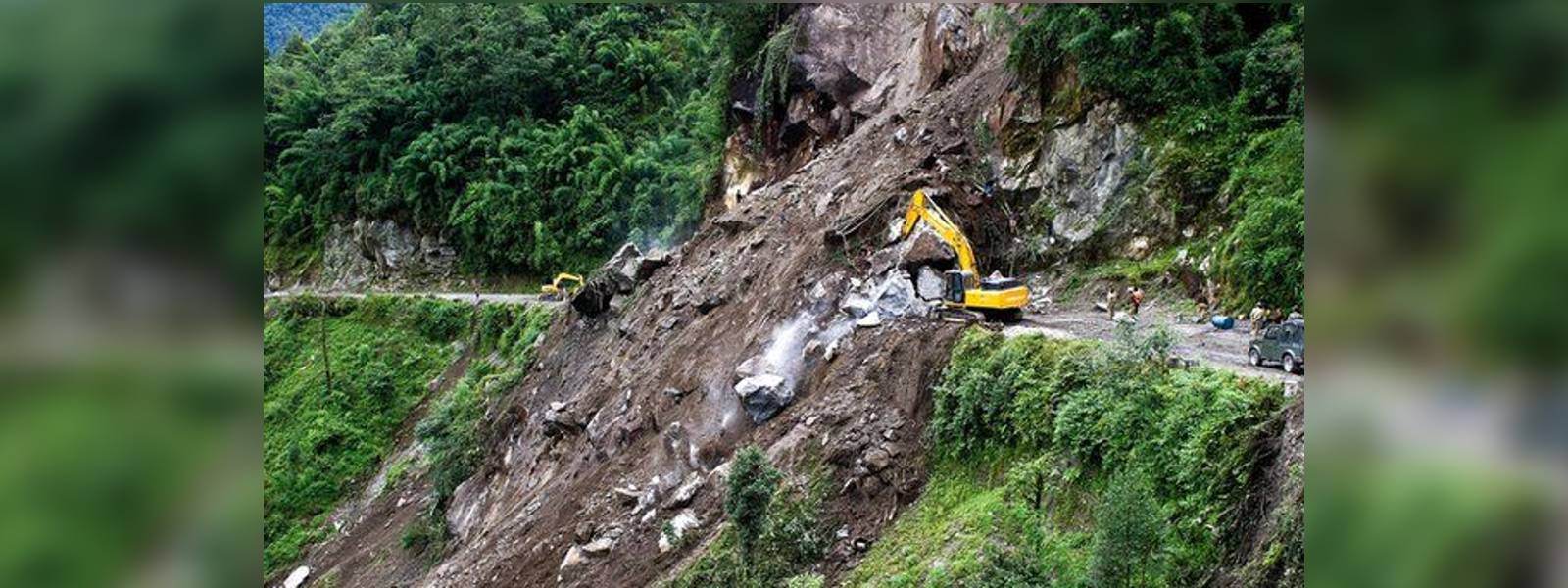 දිස්ත්‍රික්ක 6කට නායයෑම් පූර්ව අනතුරු ඇඟවීම්