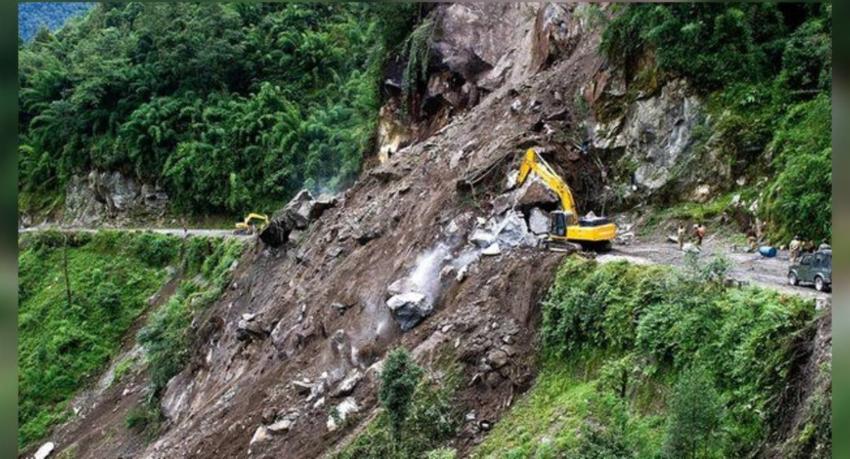 දිස්ත්‍රික්ක 6කට නායයෑම් පූර්ව අනතුරු ඇඟවීම්
