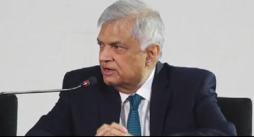 ''විශාලම ප්‍රශ්නේ තියෙන්නේ සමාජ මාධ්‍යයෙන්''