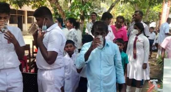 මුවගට සිනහවක් ගෙනා මනුස්සකම