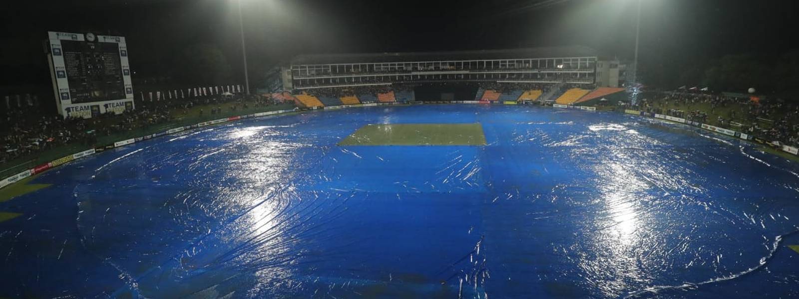 දෙවන එක්දින තරගය වැස්සට සේදෙයි..