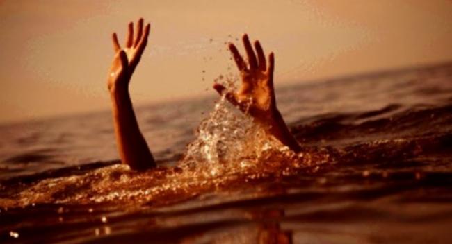 මුහුදේ ගිලී එක්දරු පියෙක් මරුට..