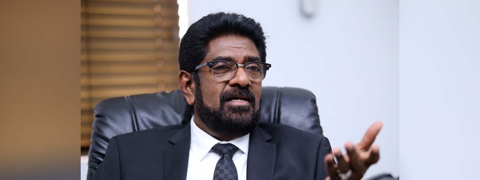 එන්නතකින් පසු කාන්තාවක් මියයාමගැන වාර්තාවක් කැඳවයි