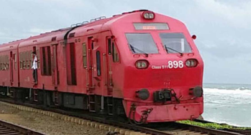 මුහුදුබඩ මාර්ගයේ දුම්රිය ප්‍රමාදවීමක්..