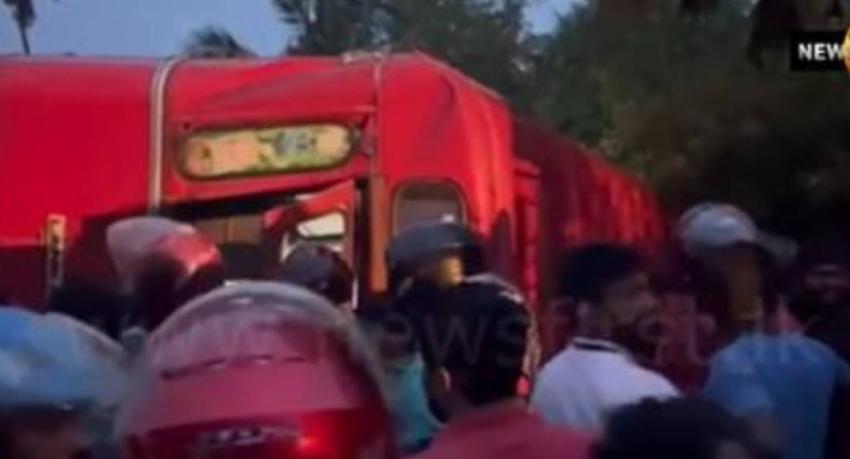 කිලිනොච්චි බස් අනතුරින් පුද්ගලයෙකු මරුට