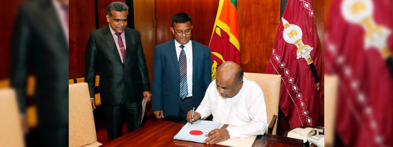 දේශීය ආදායම් කෙටුම්පතට කථානායකගේ සහතිකය