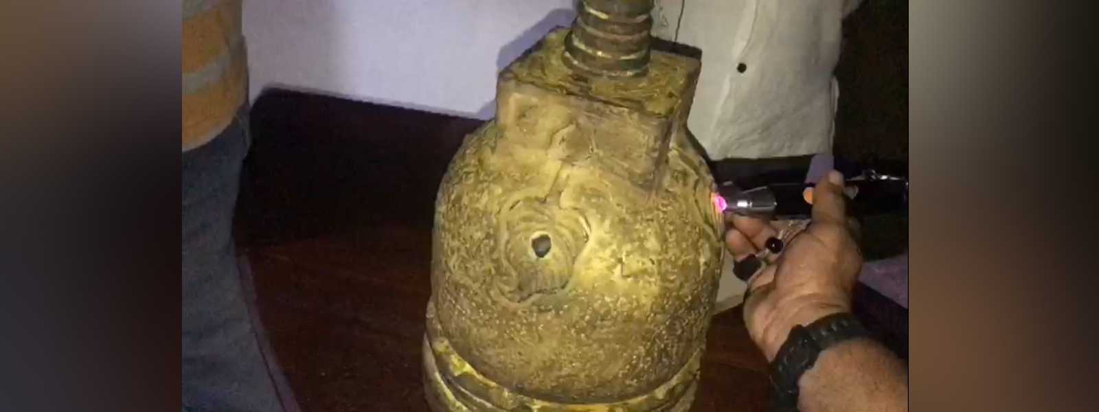 මැණික් ගල් ඔබ්බ වූ චෛත්‍යක්