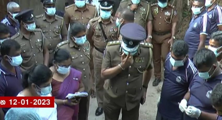 තරුණයින් දෙදෙනාගේ සිරුරු දෙකම ගොඩ ගනී