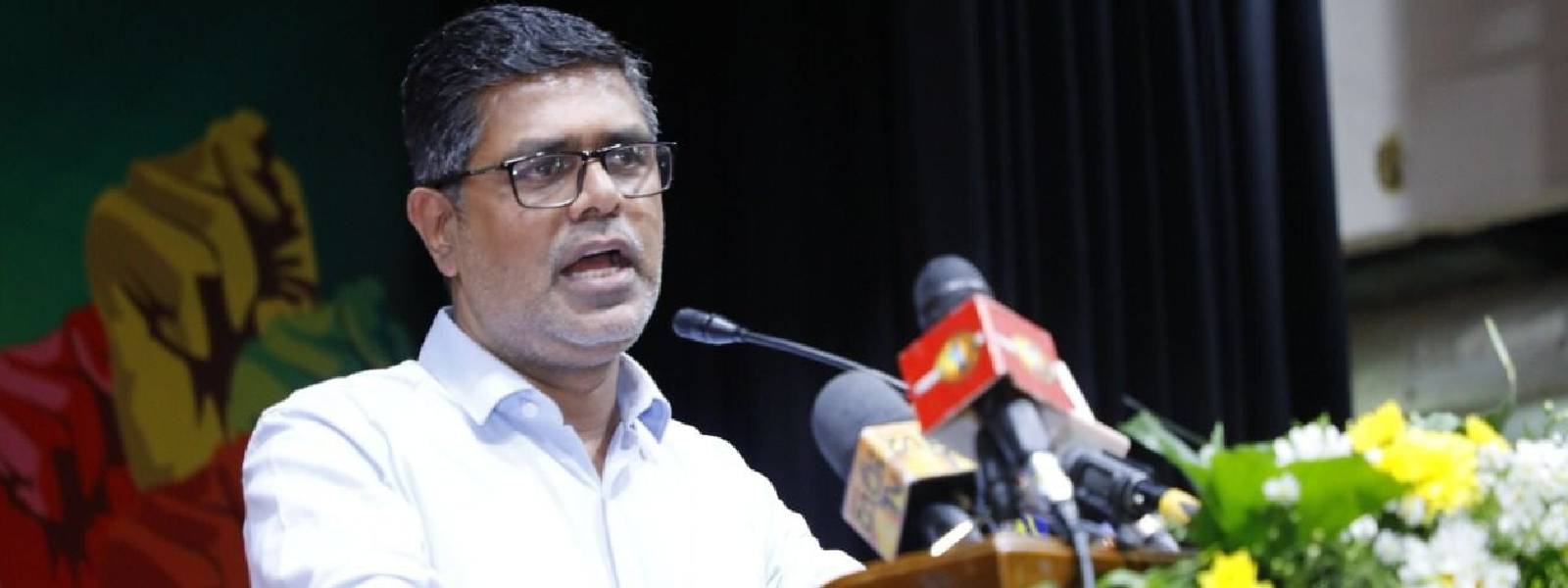 කොළඹ නගරාධිපති අපේක්ෂත්වය මුජිබර්ට