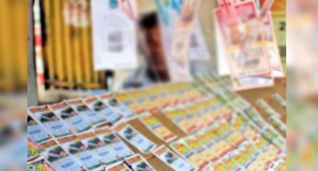 ව්‍යාජ ‍ලොතරැයි පත් තොගයක් සමග අයෙක් අත්අඩංගුවට