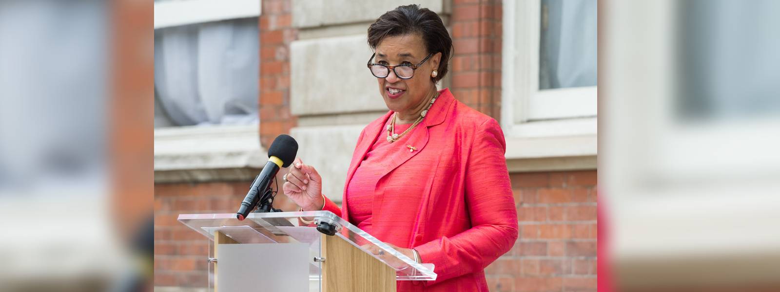 පැට්රීෂියා ස්කොට්ලන්ඩ් දිවයිනට