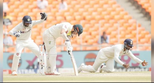 ඉන්දියා-ඔස්ට්‍රේලියා තරගය ජය පැරදුමෙන් තොරව අවසන්