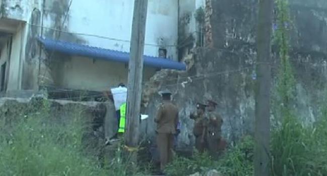 බන්ධනාගාරෙන් පැන්න රැඳවියා වෙඩි පහරින් මරුට