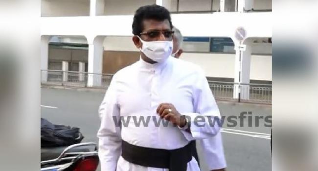 කතෝලික ජනතාව අද රාත්‍රියේ පා ගමනින් කොළඹට