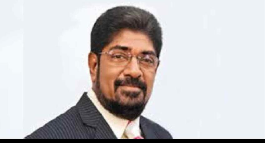 කෙහෙළියට එරෙහි විශ්වාසභංග යෝජනාව කතානායක හමුවට..