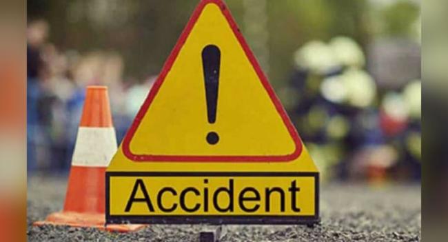 පෞද්ගලික බස් රථ 2ක් ගැටී 13 දෙනෙකුට තුවාල..