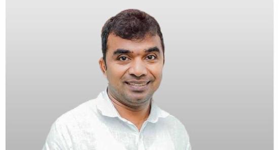 සම්පත් මනම්පේරි වළ දැමූ ආයුධ තොගයක් ගොඩගනී
