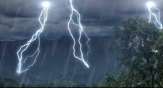 දිස්ත්‍රික්ක 4 කට ප්‍රබල අකුණු