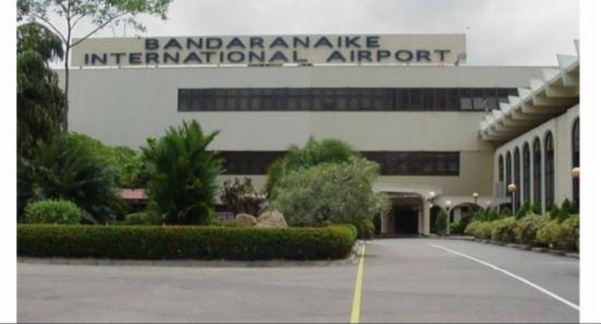 මත්පෙති තොගයක් සමග සැකකරුවෙකු කටුනායකදී කොටු