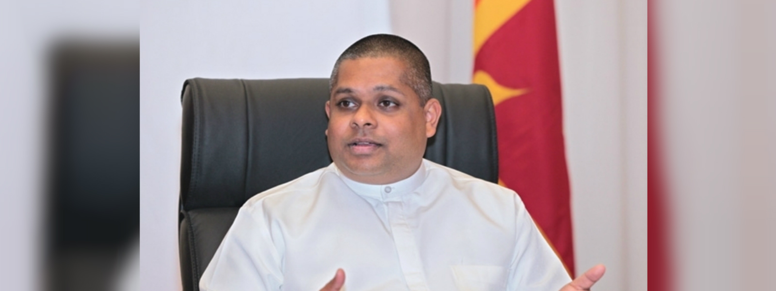 සජින් ද වාස්ට අධි චෝදනා