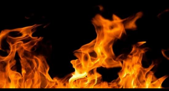 පොතුවිල කර්මාන්ත ශාලාවක ගින්නක්