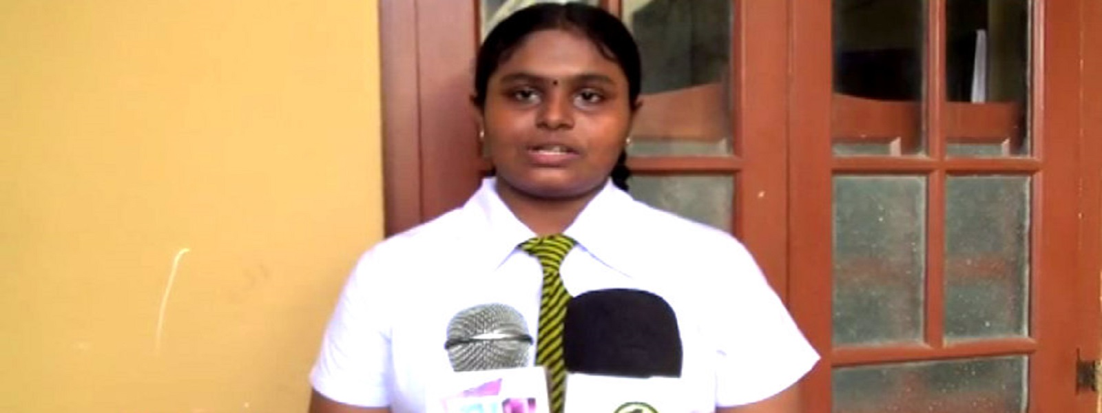 யாழ் மாணவி அகில இலங்கை ரீதியில் இரண்டாம் இடம்