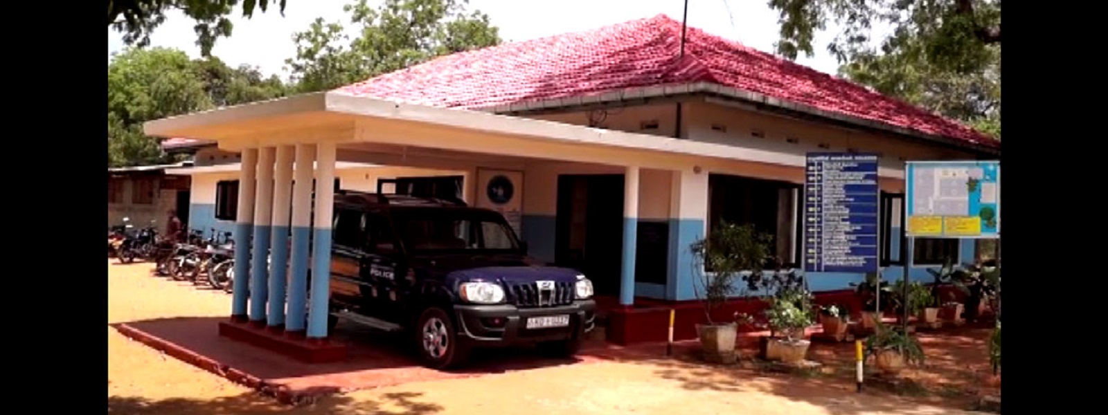 பொதுமக்களின் வீடுகளைப் பயன்படுத்தும் பொலிஸார்