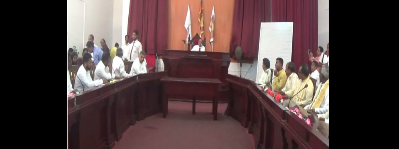 கல்முனை மாநகர சபை ஐக்கிய தேசியக் கட்சி வசமானது