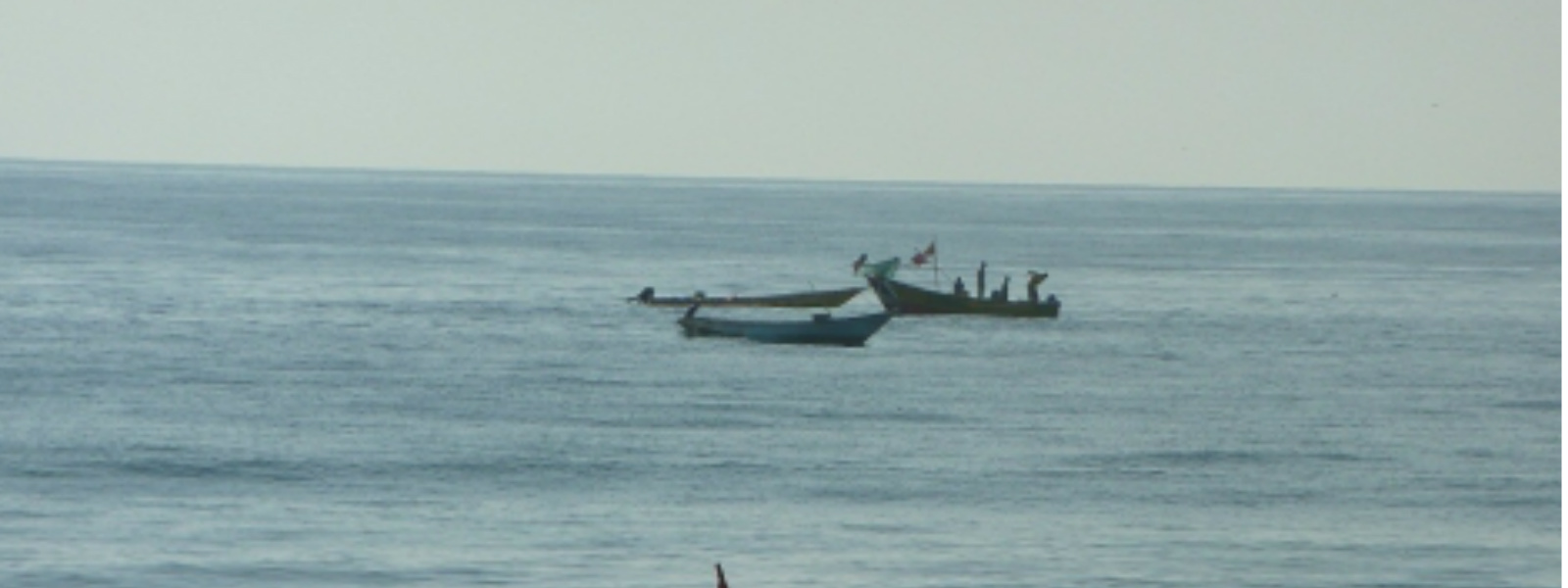 யாழ் மீனவர்கள் கரை திரும்பினர்