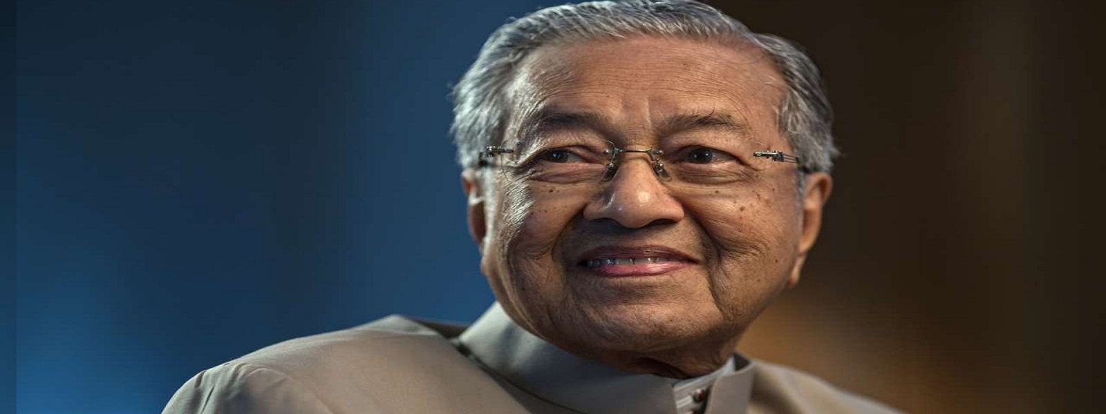 92 வயதான மஹதிர் மொஹமட் மலேசிய பிரதமராக தெரிவு