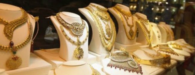 உலக சந்தையில் தங்கத்தின் விலை வீழ்ச்சி