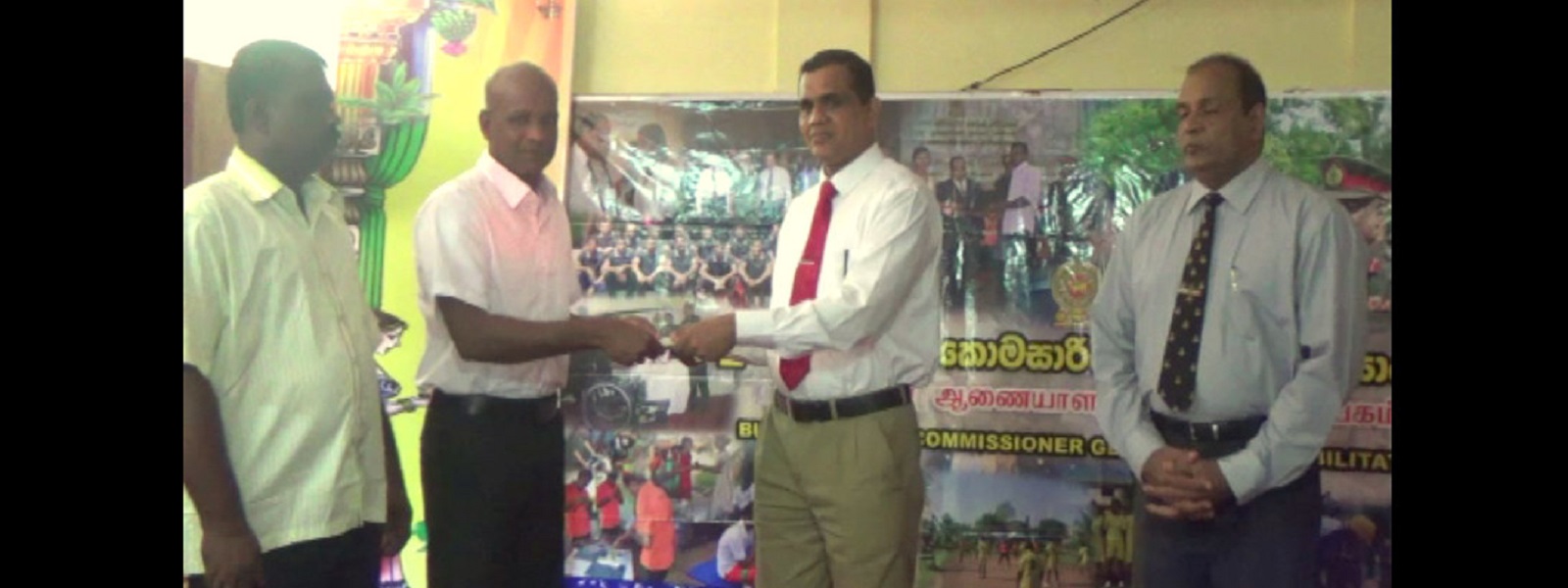புனர்வாழ்வளிக்கப்பட்ட மூவர் விடுவிப்பு
