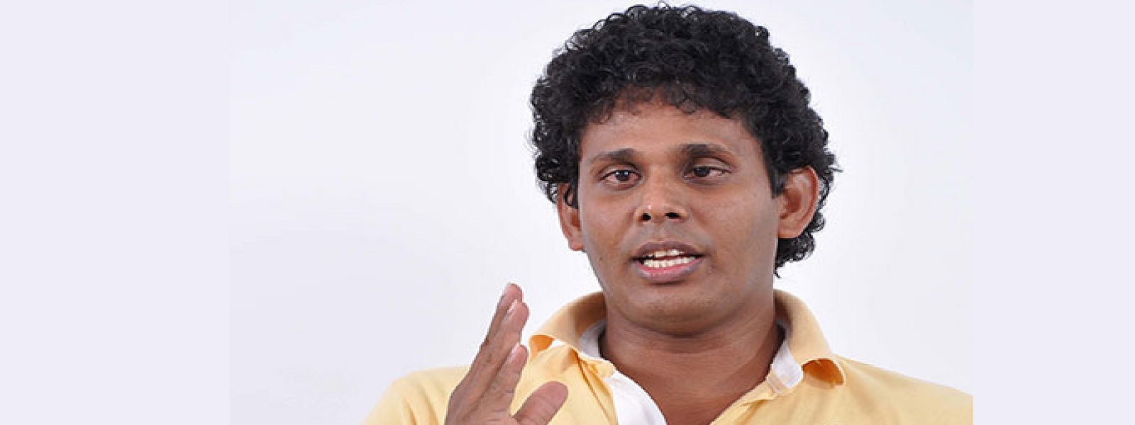 எண்ணெய் குதங்களை இந்தியாவிற்கு வழங்கக்கூடாது 