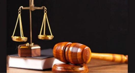 உயர்நீதிமன்றில் அடிப்படை உரிமை மனு தாக்கல்