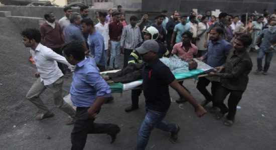 மும்பை மருத்துவமனையில் தீ பரவல்: 8 பேர் பலி