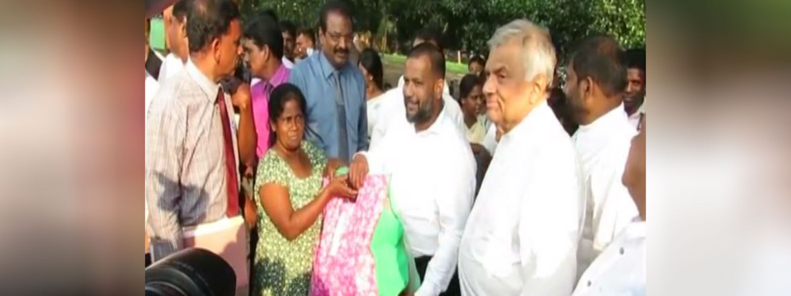 பிரதமர் ரணில் விக்ரமசிங்க கிளிநொச்சிக்கு விஜயம்