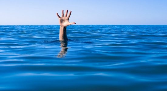 குளிக்கச்சென்ற இருவர் நீரில் மூழ்கி உயிரிழப்பு 