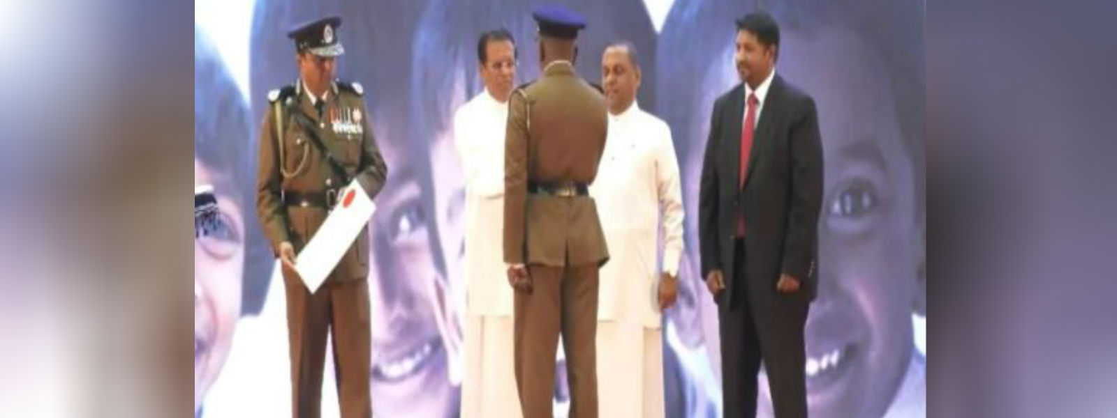 திறமைகளை வௌிப்படுத்திய பொலிஸ் அதிகாரிகள் கௌரவிப்பு