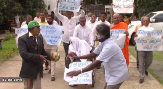 மாகாண சபை தேர்தல் பிற்போடப்பட்டமைக்கு எதிர்ப்பு 