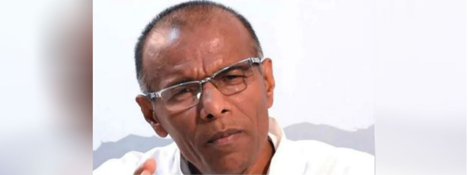 நாகாநந்த கொடிதுவக்கிற்கு சட்டத்தரணியாக செயற்பட தடை