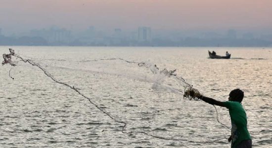 இந்திய மீனவர்கள் 360 பேரை விடுவிக்கும் பாகிஸ்தான் 
