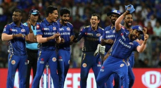 மும்பை இன்டியன்ஸ் அணி ப்ளே-ஆஃப் சுற்றுக்கு தெரிவு