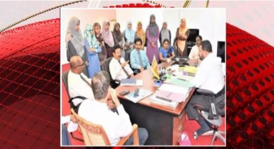  11 ஆசிரியர்களுக்கு தற்காலிக இடமாற்றம்